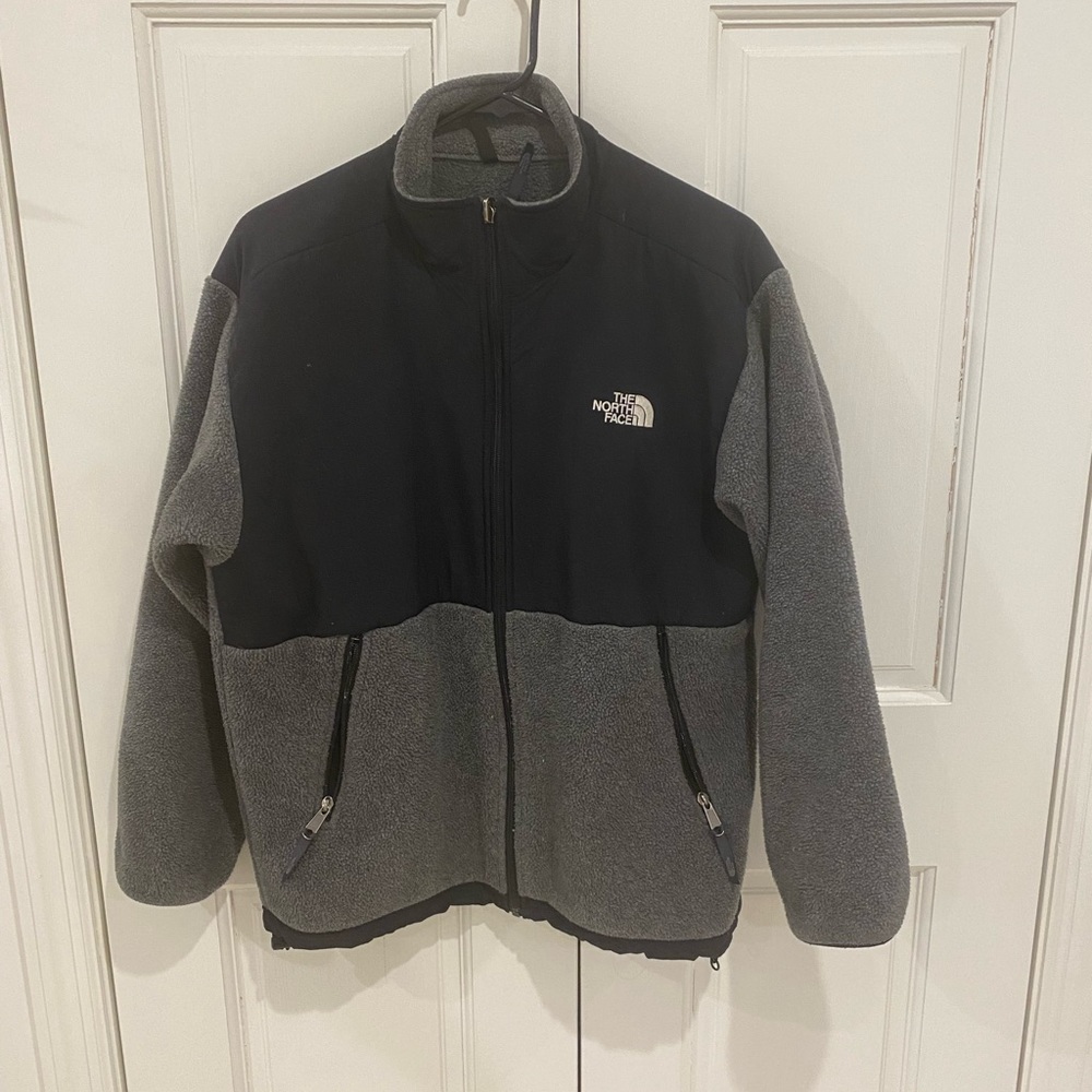 re listing - Northface fleece jacket - Junior XL (Adult S to M)
